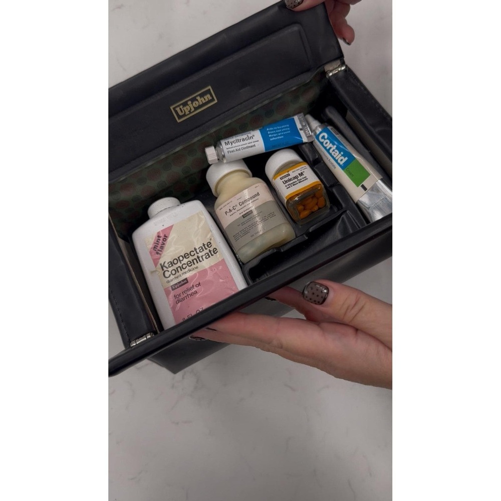 Vintage Upjohn Doctor's Travel Medical Kit – Pharma Sample Case w/ Og Packaging - Picture 6 of 11